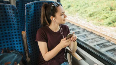 Überregional, D-Ticket JugendBW wird 2027 teurer
